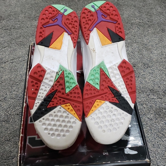 Jordan 7s - Picture 4 of 4